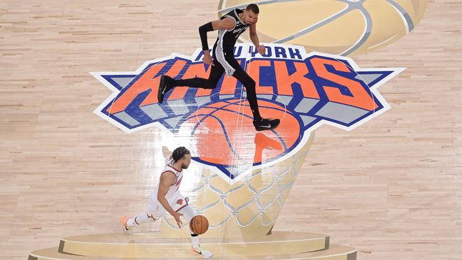 媒体人:中国男篮结束第三窗口期比赛后,7月13日再次开启集训