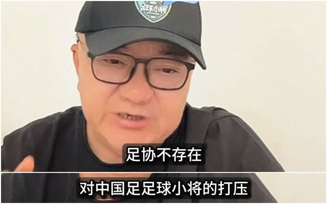 詹姆斯18分加盟首败!76人无缘21分逆转活塞 坎宁安26+8+8