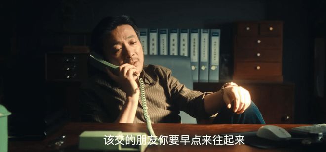 大事不妙！支持率跌至35%，萨德导弹见底80%，特朗普的中东账本兜不住了！