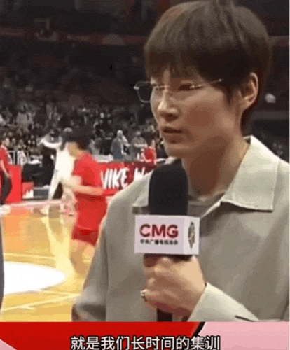 53年后再夺总冠军!布伦森45分率队逆转马刺,尼克斯4