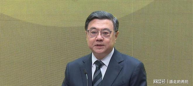 弗拉格复出29+11独行侠送热火开季4连败，欧文18分字母哥29+15+11
