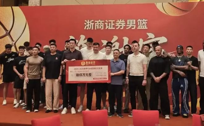 饭都快吃不起,还劝交社保?底层真相,被全网刻意隐瞒