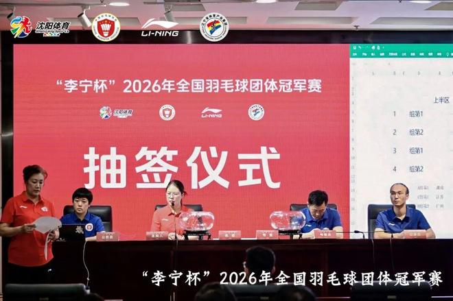 曼联两大交易方案已提出！名宿警告：别卖给英超对手，他能让你再成背景板