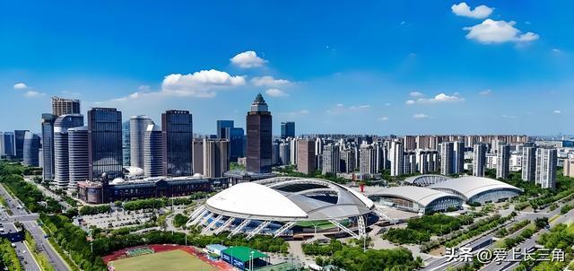 阿斯：莫德里奇倾向留在米兰，主教练阿莫林正等待其决定